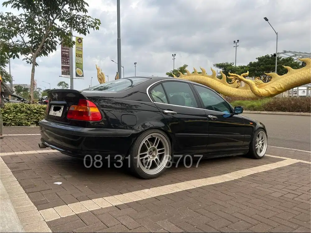 BMW E46 318i Tahun 2003 Modif Siap Pakai.