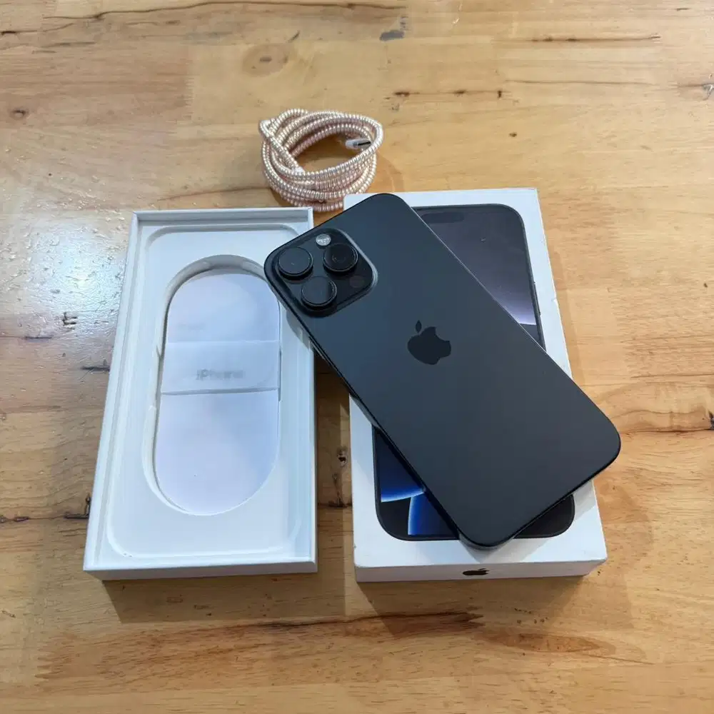 iPhone 16 PRO MAX 256GB Black Titanium Garansi Resmi iBox 10 Bulan