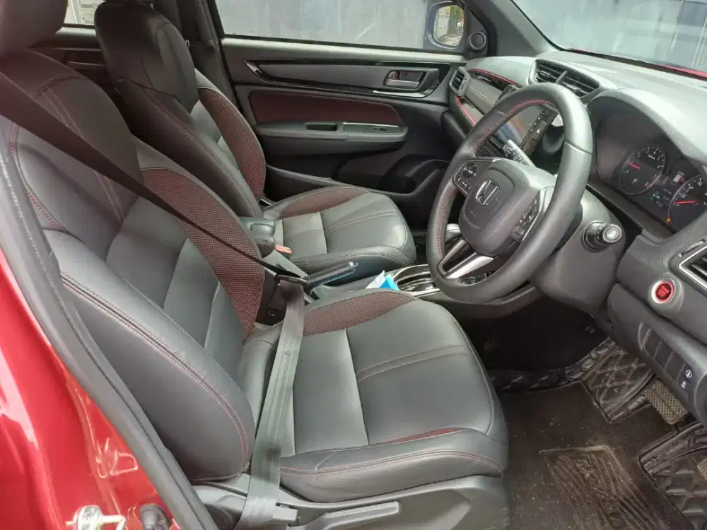 Honda WRV Sensing two tone