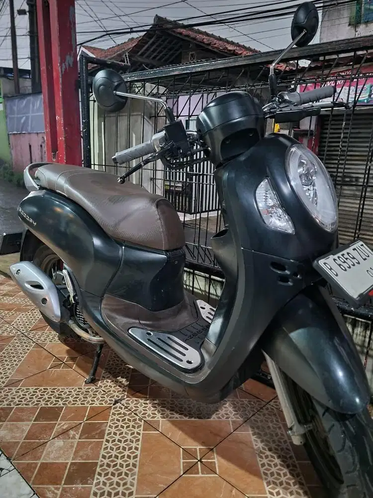 Dijual Motor Pribadi Honda Scoopy Prestige Keyless