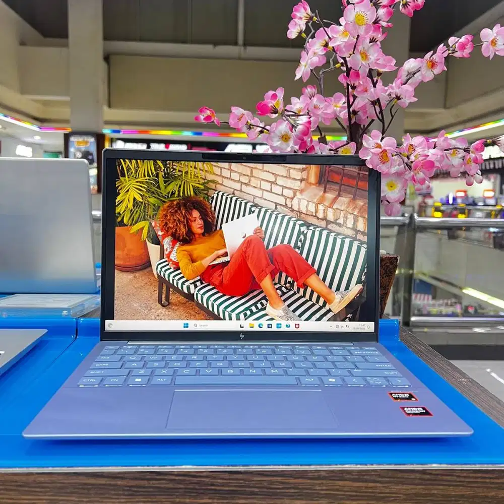 HP Pavilion Aero 13 bg0222AU AMD Ryzen 5-8640U 16GB 512GB SSD 13.3′