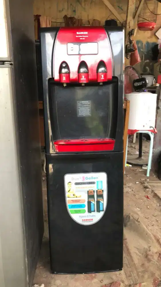 Dispenser Sanken duo Galon atas bawah Mulus