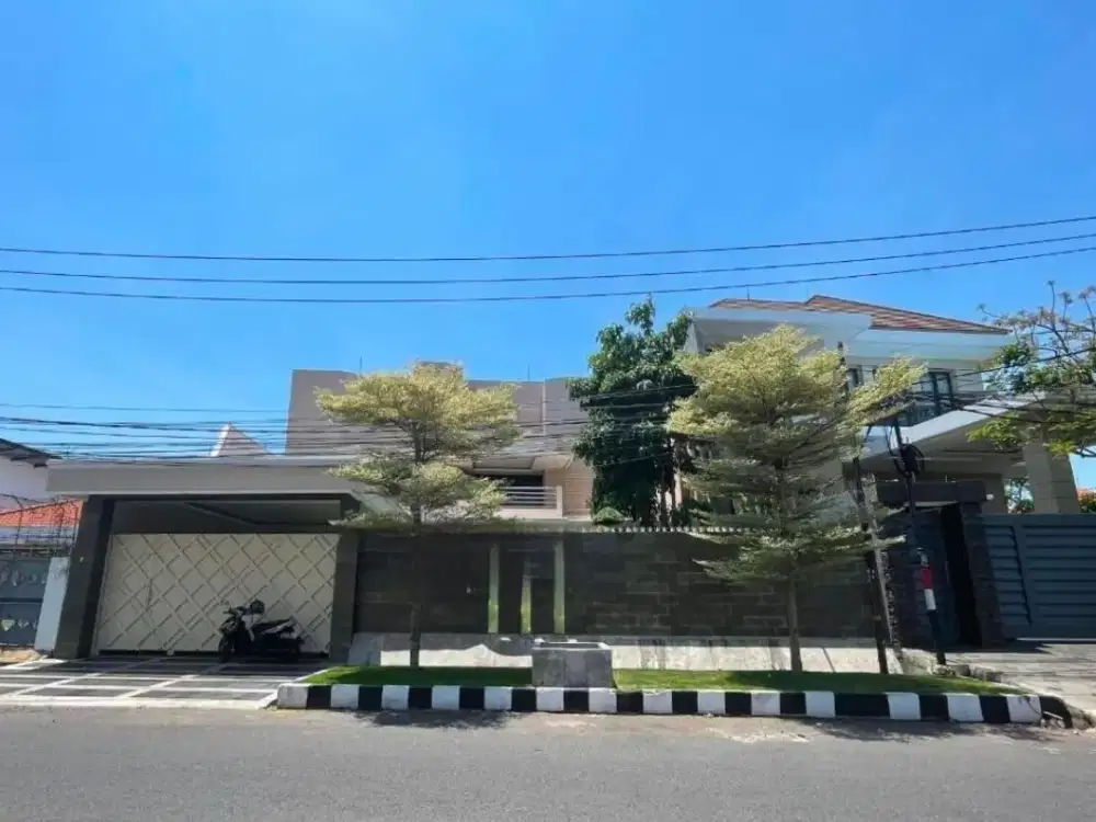 Rumah di Argopuro  Mediterania Modern  Nol jalan Raya  STRATEGIS  BAGUS SIAP HUNI