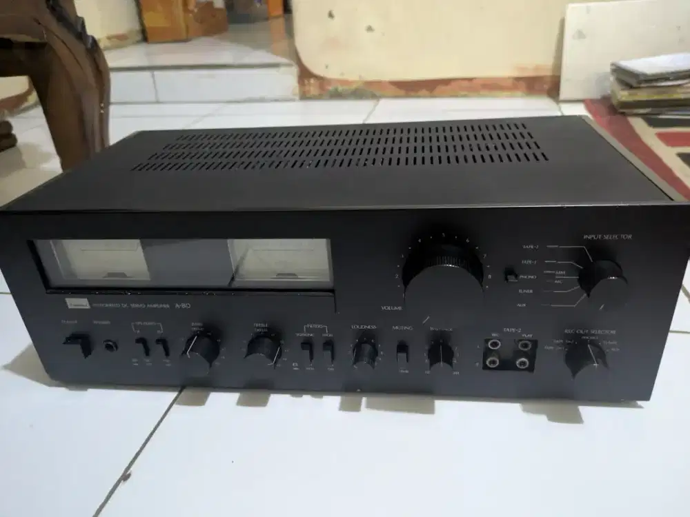 Sansui integreted amplifier A80