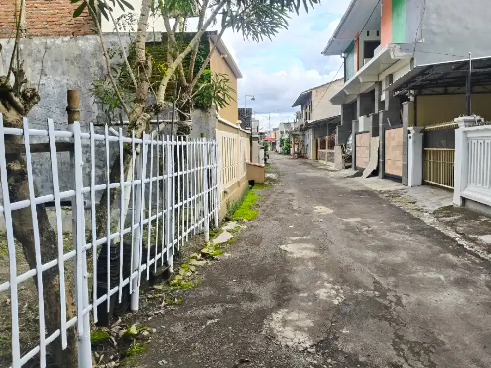 Tanah Buat Rukos Dekat Unmuh