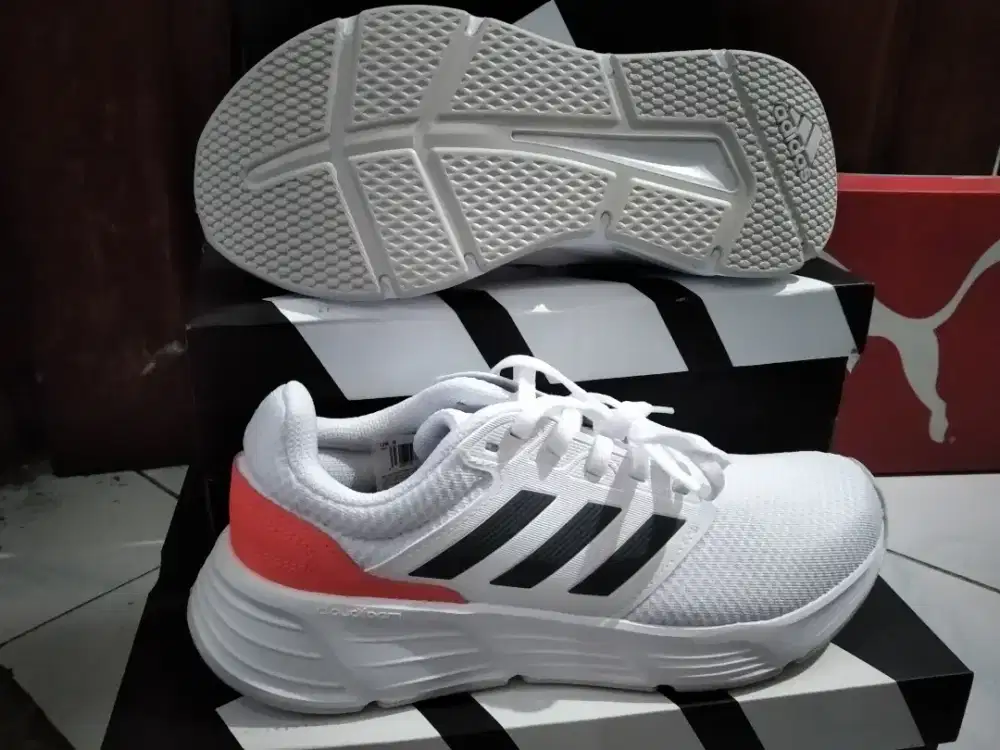 Sepatu putih Adidas galaxy 6 run size 41 murah