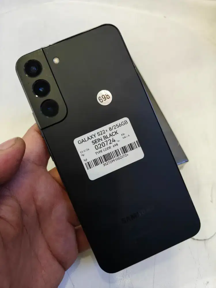Samsung S22 plus 8/256gb(lcd garis)
