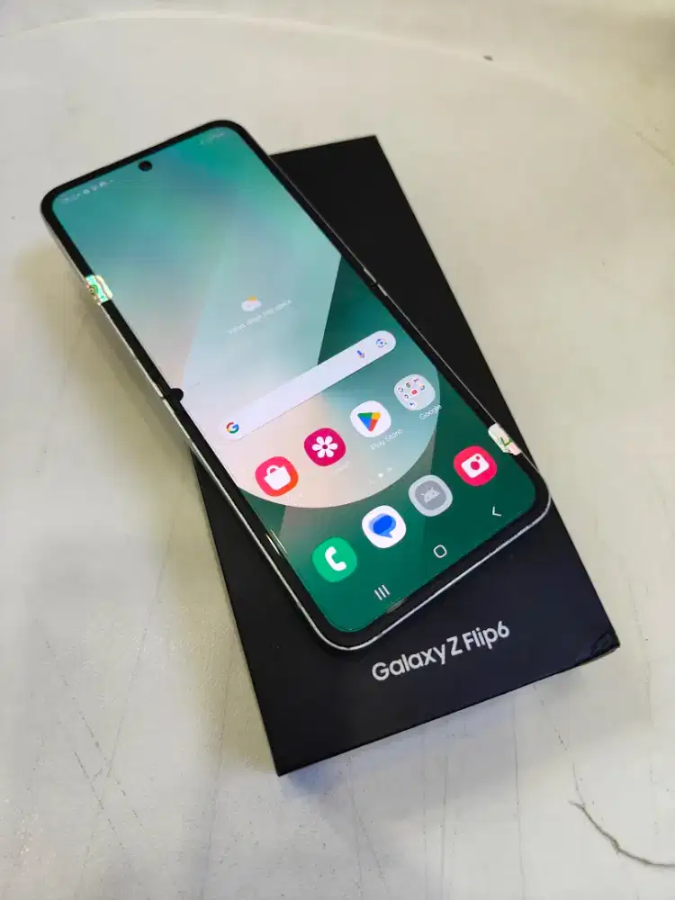 Samsung Z flip 6 sein 12/256gb(minus tompel)
