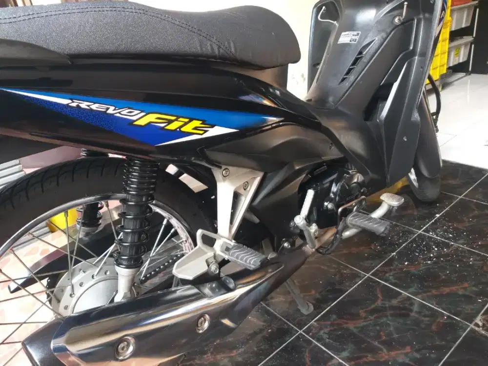 Jual cepat Honda Revo Fit 2023 nego