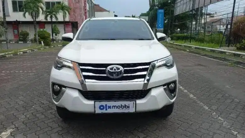 DP RENDAH - Toyota Fortuner 2.7 4x2 SRZ Bensin-AT 2020