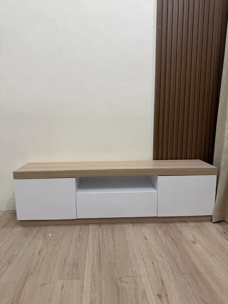 Meja TV / Meja panjang TV