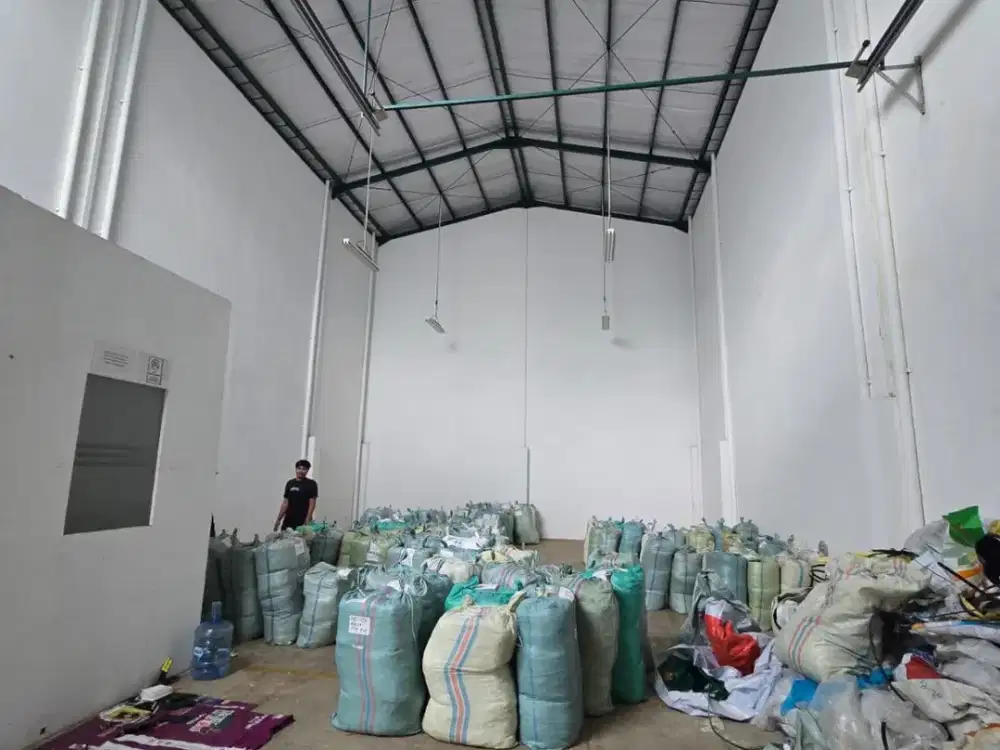 Disewa Gudang Bizpark Daan Mogot, Uk 9x20