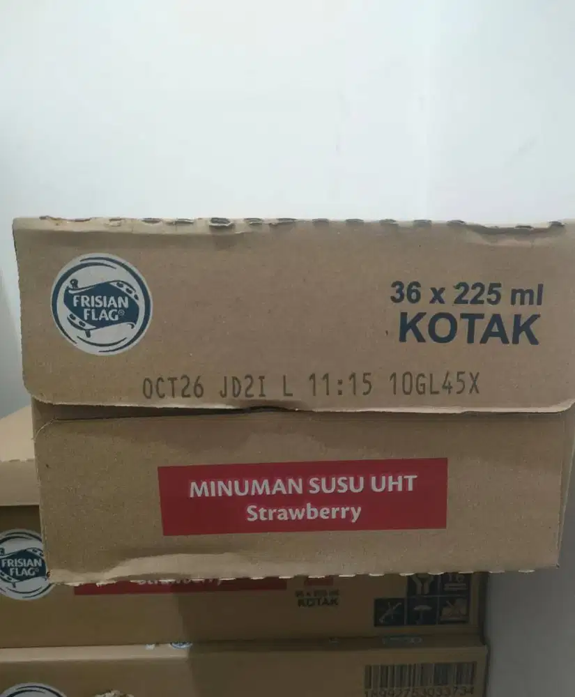 Susu UHT Frisian flag 225ML