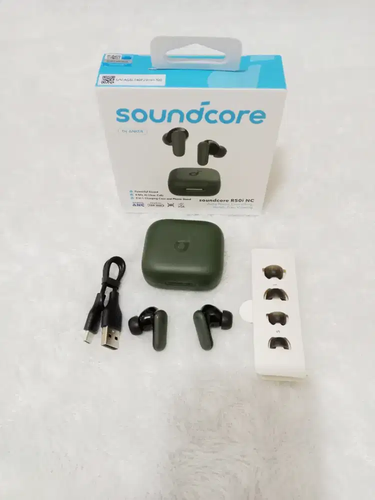 Tws soundcore anker r50 NC , 
Harga 300 net pas lokasi bogor cilebut