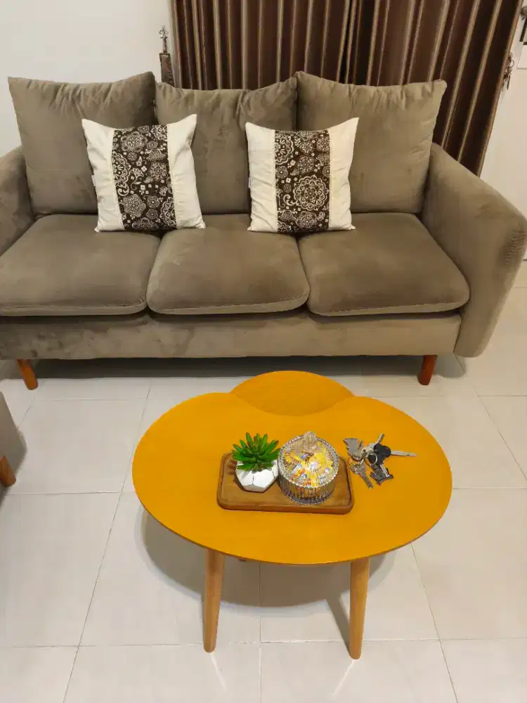 Dijual Meja tamu minimalis 1 set Scandia