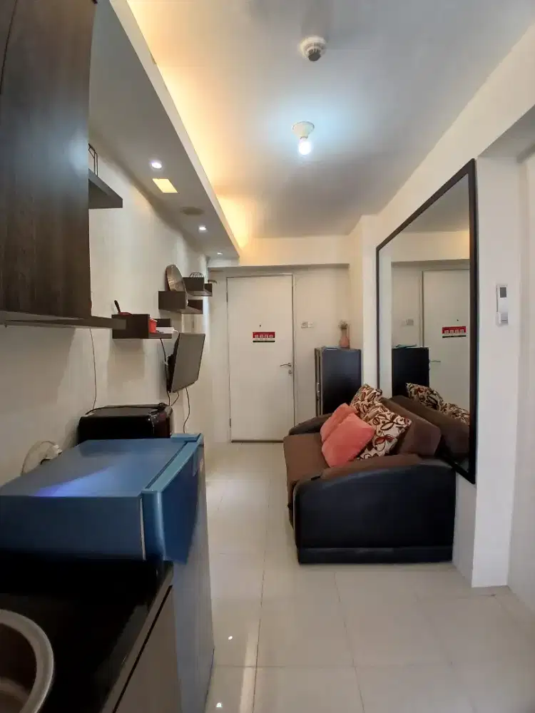 Disewakan 1 BR FF Lantai Rendah Apartemen Bassura City