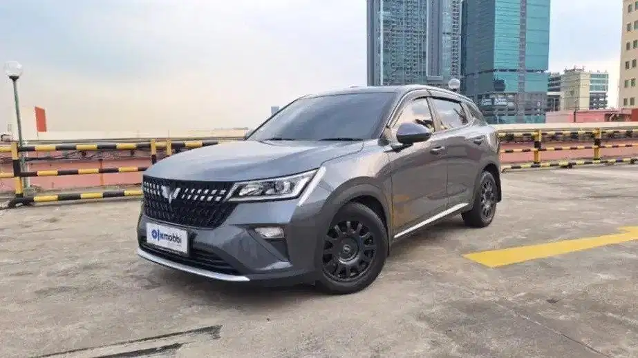 DP RENDAH - Wuling Alvez 1.5 SE Bensin-MT 2023