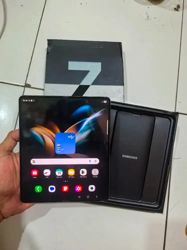 SAMSUNG ZFOLD 4