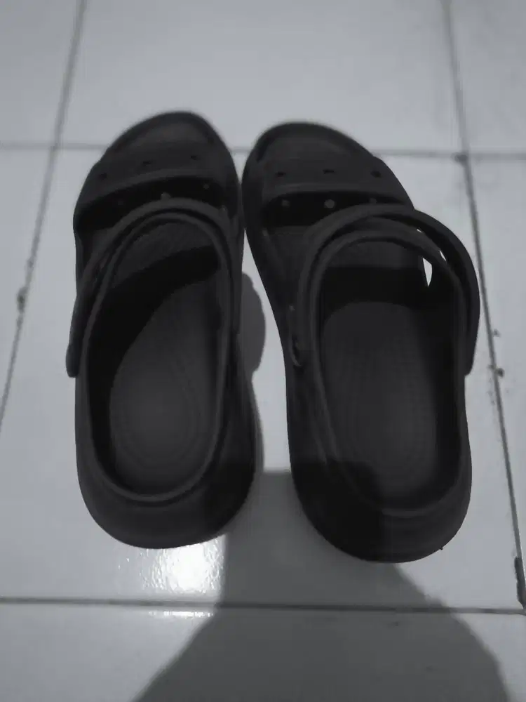 sendal limitless ori size 38 masih mulus bagus bersih