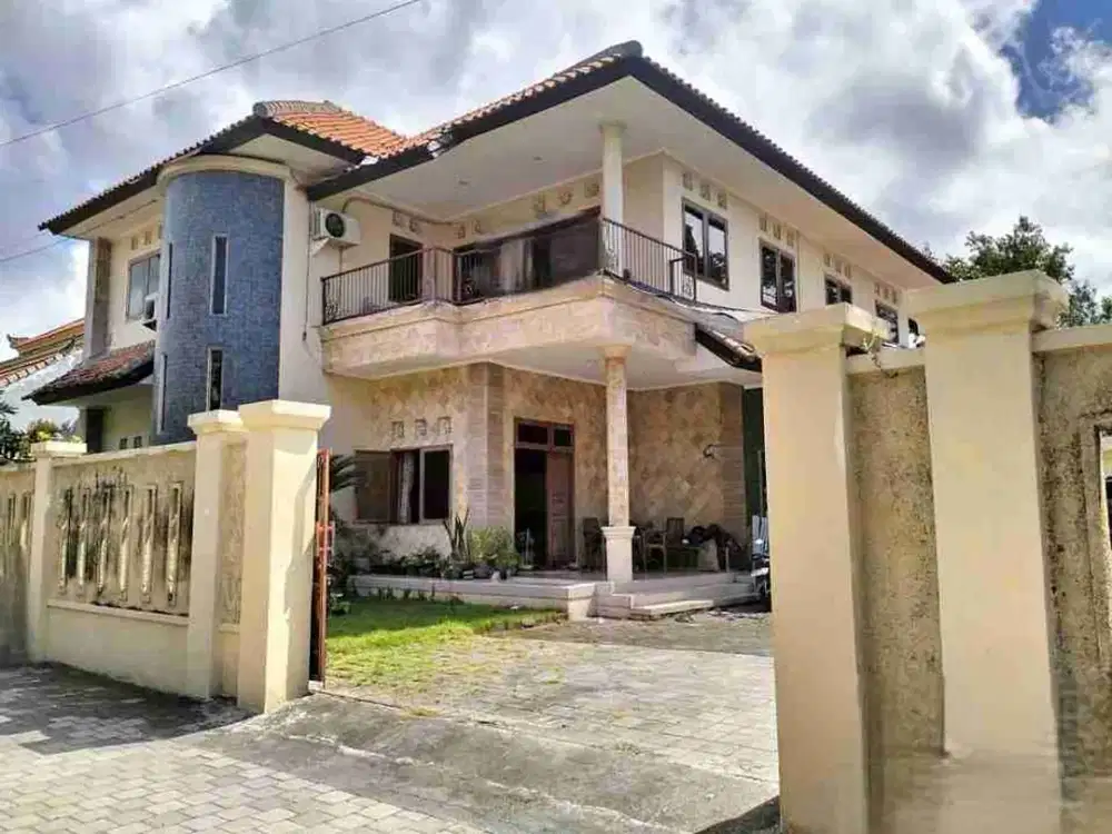 Sale Rumah Besar 2Lt 480M2 Dkt Pusat Kota Gatsu Tengah Dkt Mall Living