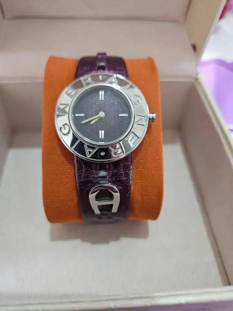 Jam tangan Aigner