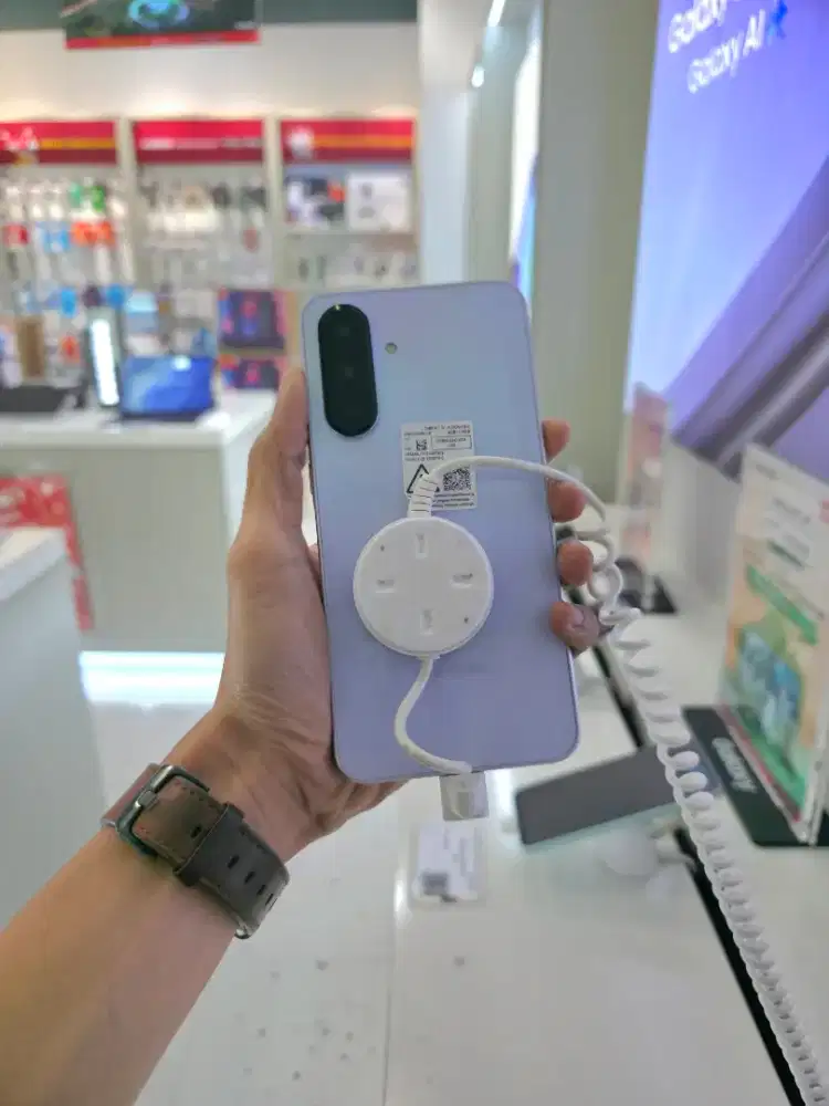 Samsung galaxy A36 free travel adapter