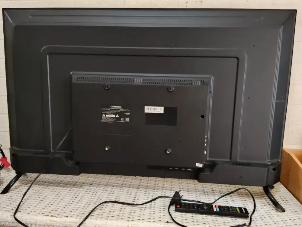 Smart tv changcong 43inch