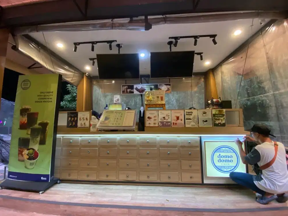 Staff Domo Domo Living World Denpasar