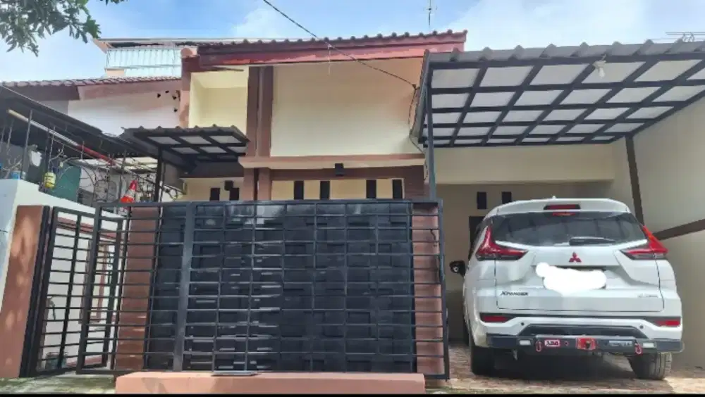 Dijual rumah di perumahan adelia raya taman kalijaga permai