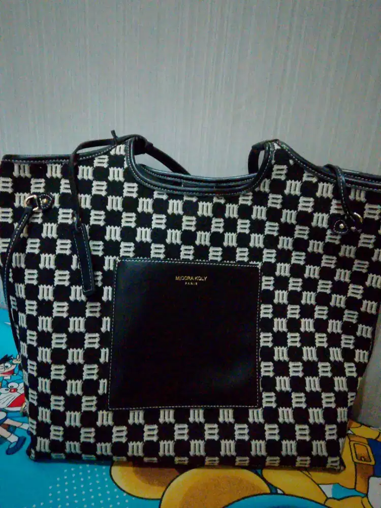 Tas miocra koly pariis