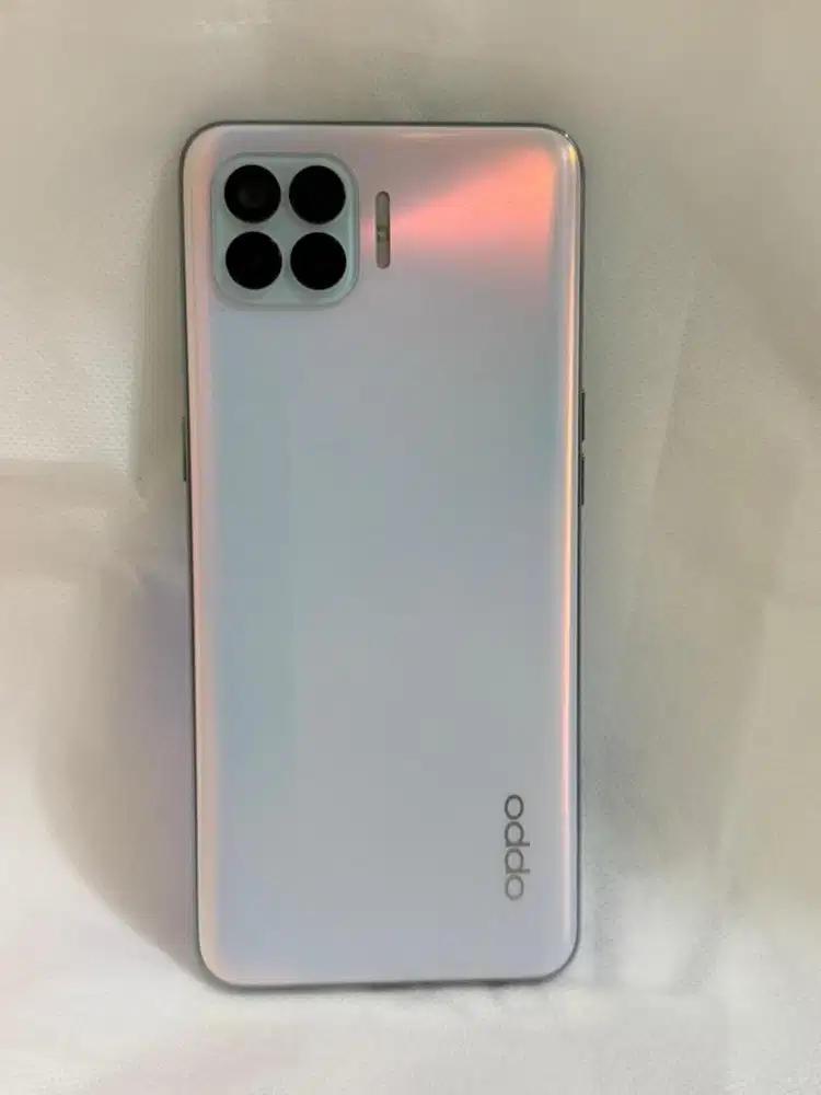 Oppo Reno 4f 8GB / 128 GB White (Pemakaian Pribadi)