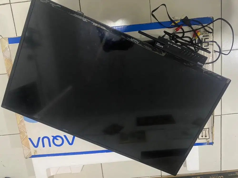 Tv led aqua 32 inch digital + stb android (tinggal colok)