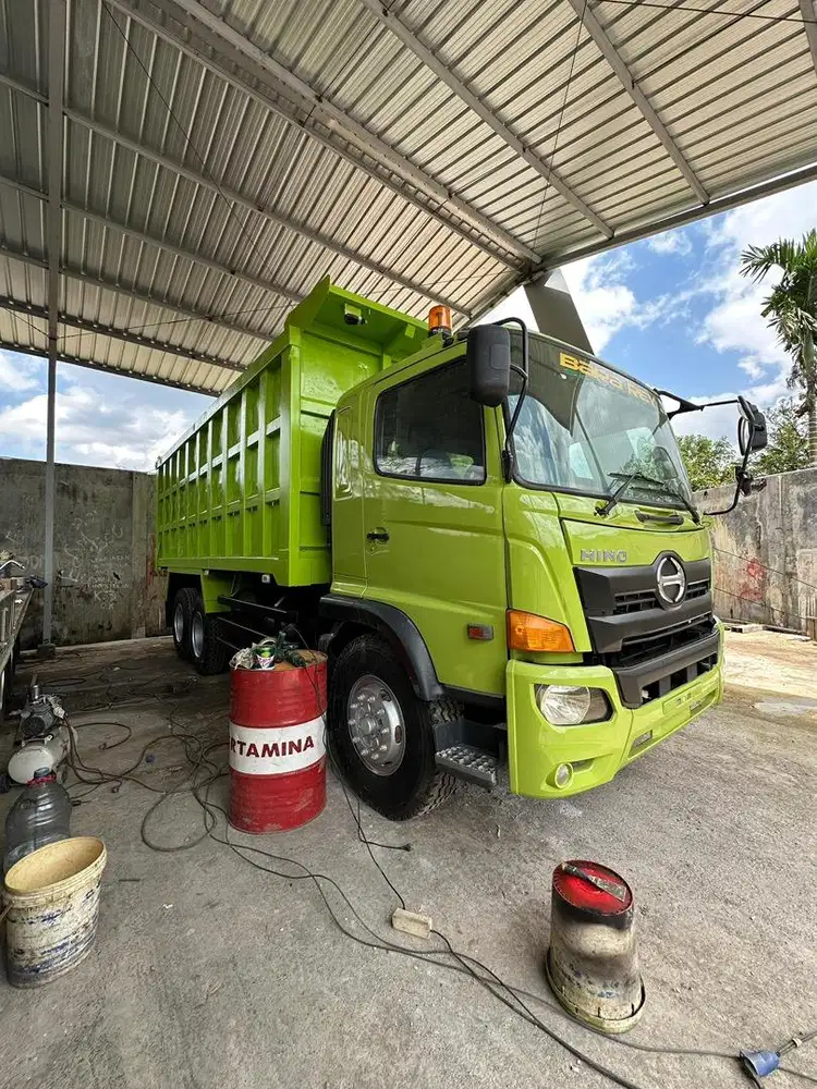 Hino fm 260 jd 2017 unit bagus ban baru semua  indek 30 m3