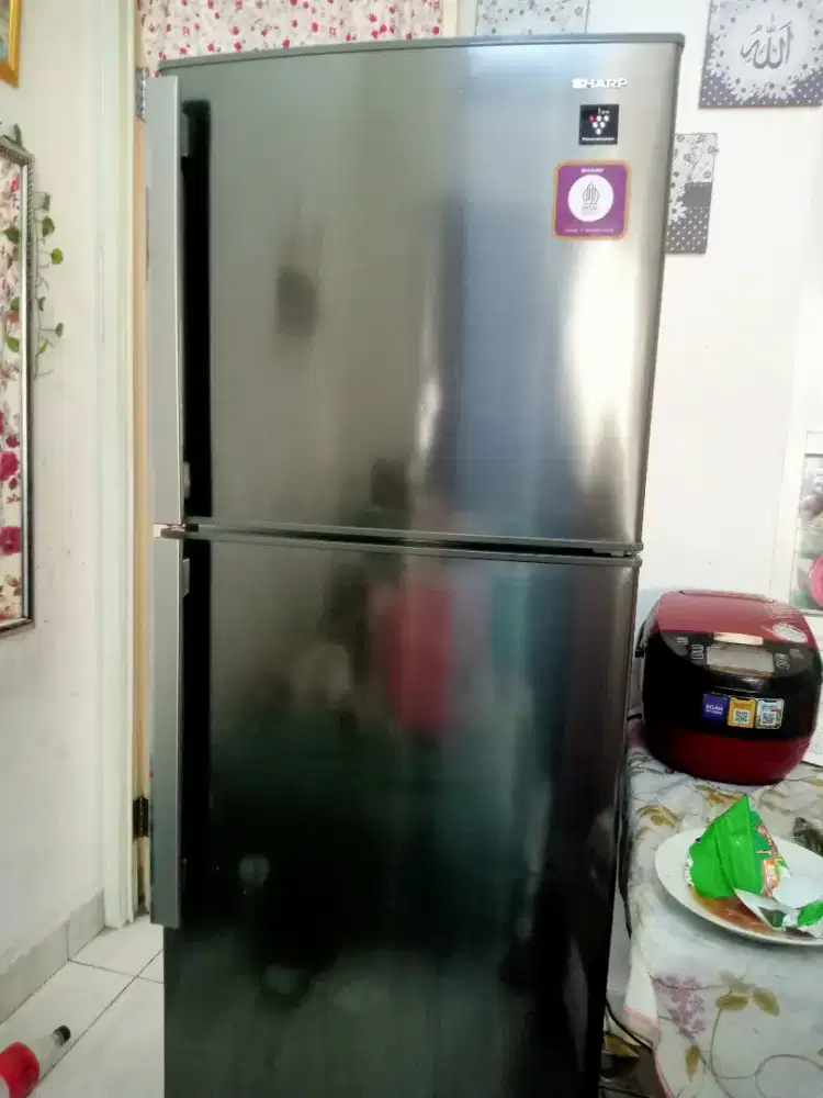 Kulkas SHARP PLASMACLUSTER 2 PINTU