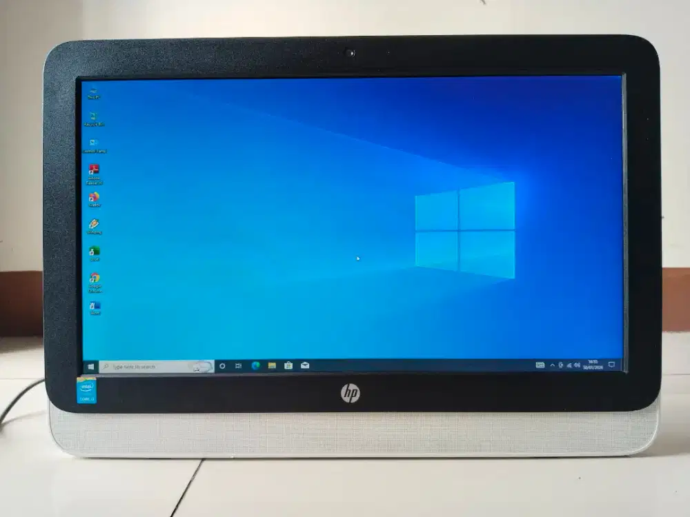 Komputer PC ALL IN ONE merk HP 20-r123d,Proc I3-4170T, Ram  4 GB DDR3.