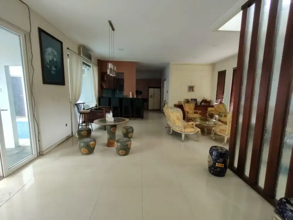 Dijual Rumah Ada Kolam Renang di Taman Persada Kemala, Jakasampurna, Bekasi