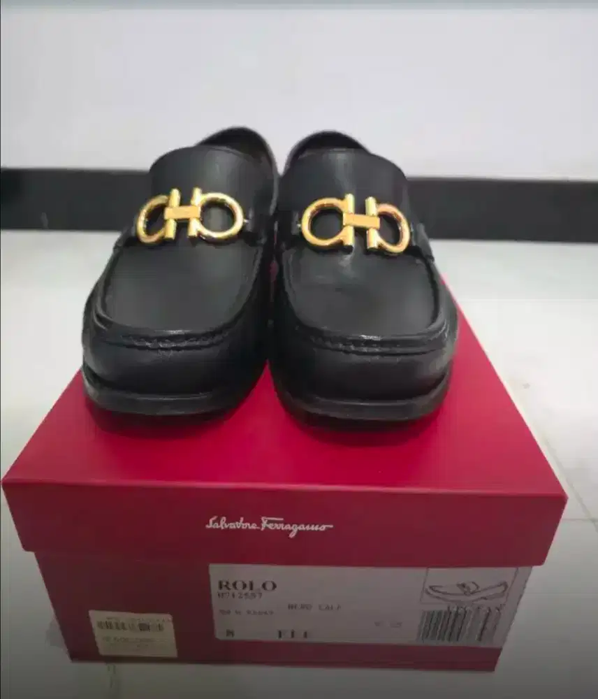 Sepatu pantofel salvatore ferragamo