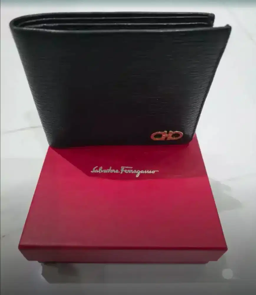 Dompet salvatore ferragamo