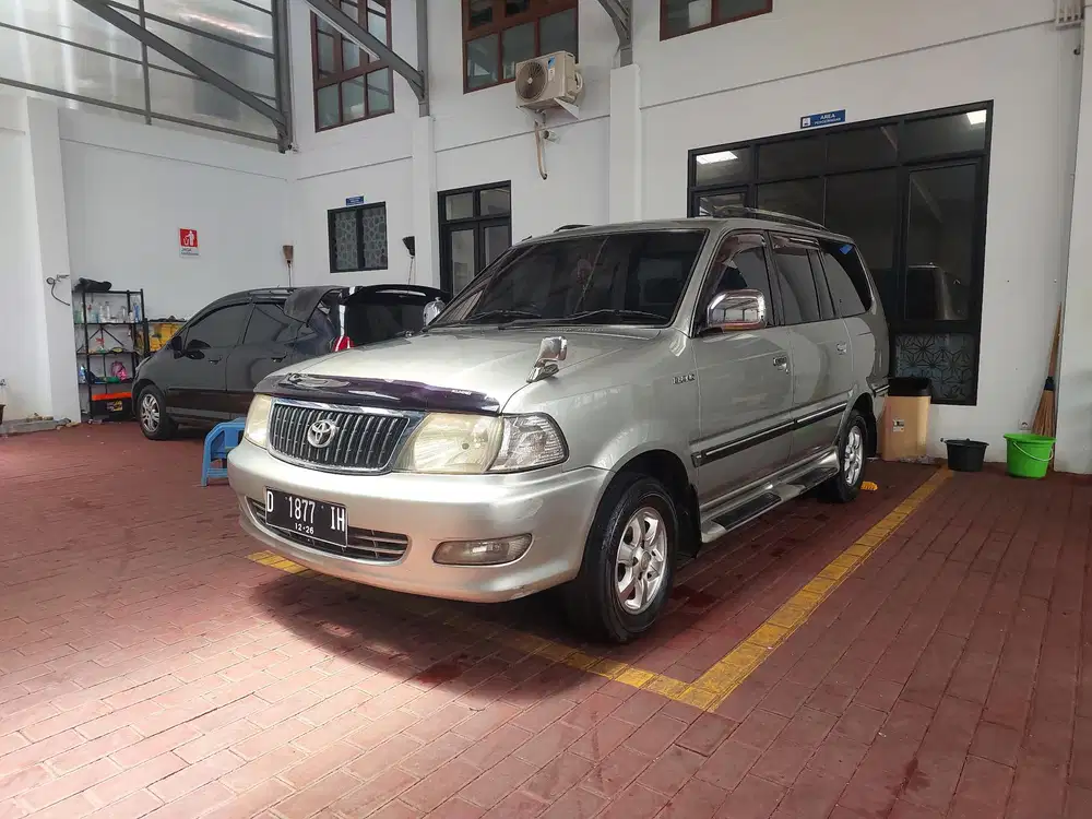 Toyota Kijang 2003 Bensin