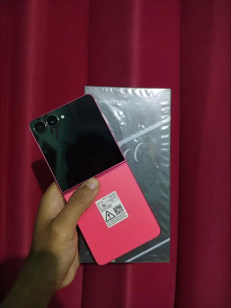 Samsung Z Flip7 12/256 SEIN garansi on agustus 2026 like new