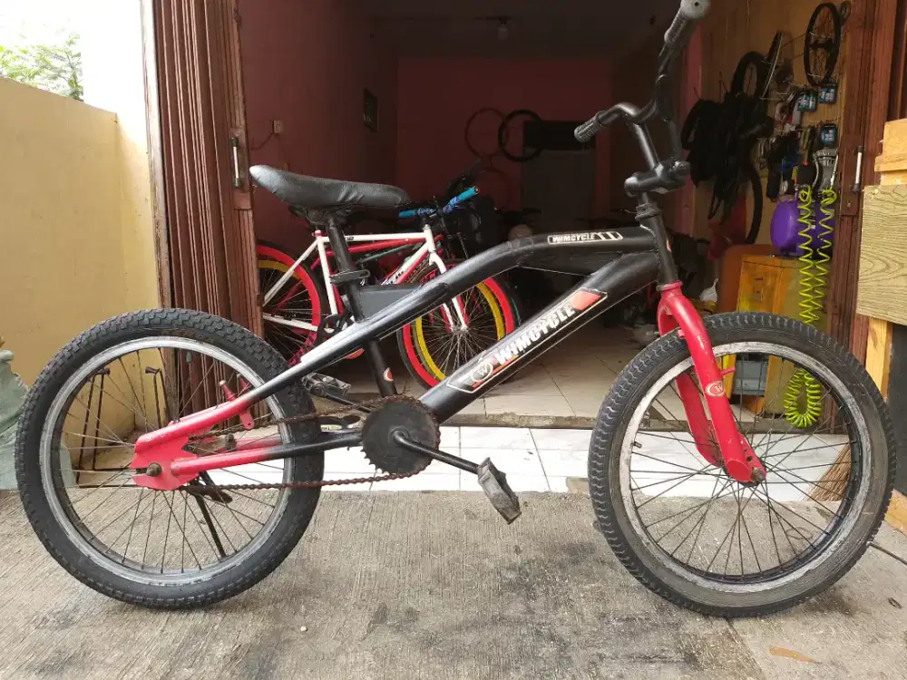 Sepeda BMX WimcycleTorpedo Ban 20 Siap Pakai