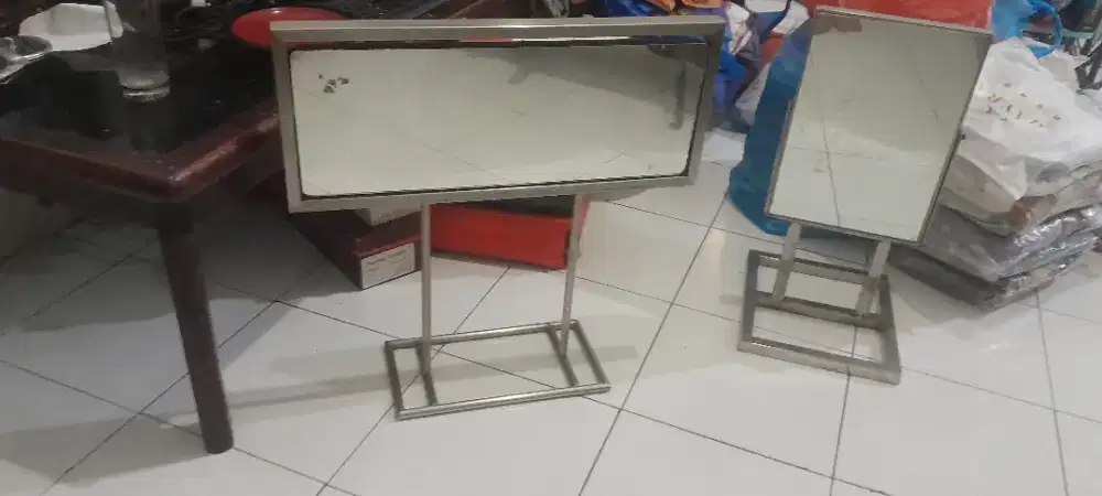 Kaca standing untuk rumah dan usaha asli besi stanless