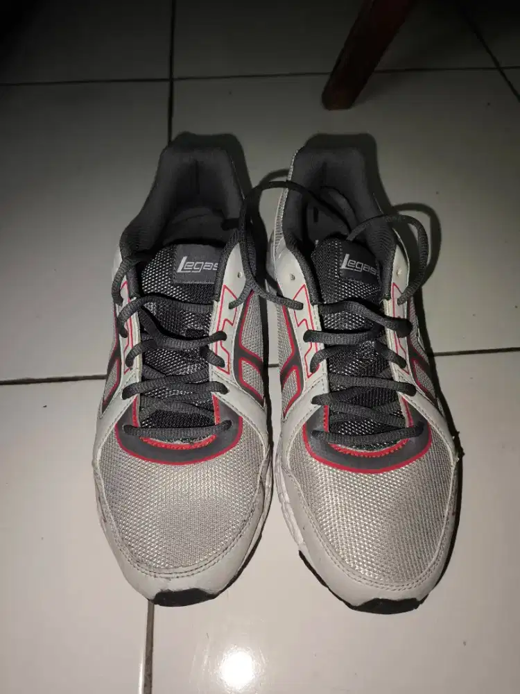 Sepatu Running Legas