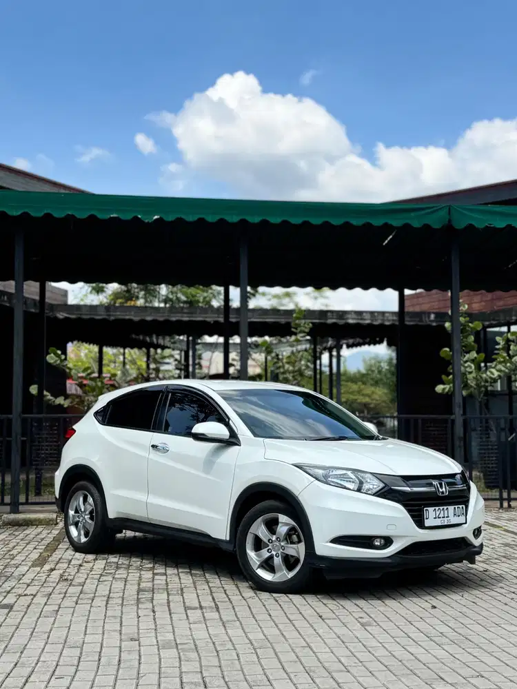 HRV E CVT 2015 Super Istimewa