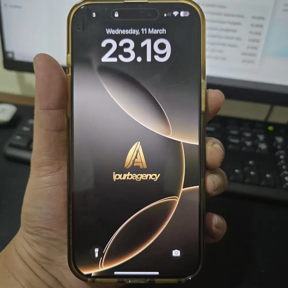 iPhone 16 Pro Max 256GB - Black titanium (iBox)