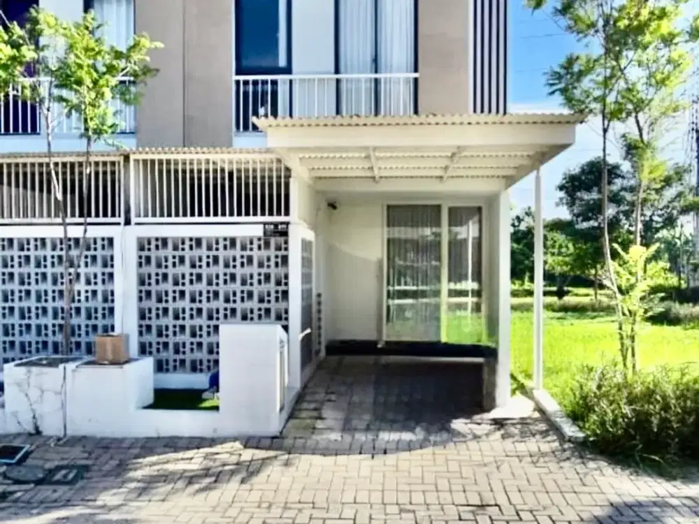 DIJUAL RUMAH ROYAL RESIDENCE OAKWOOD 2LT FURNISH BAGUS