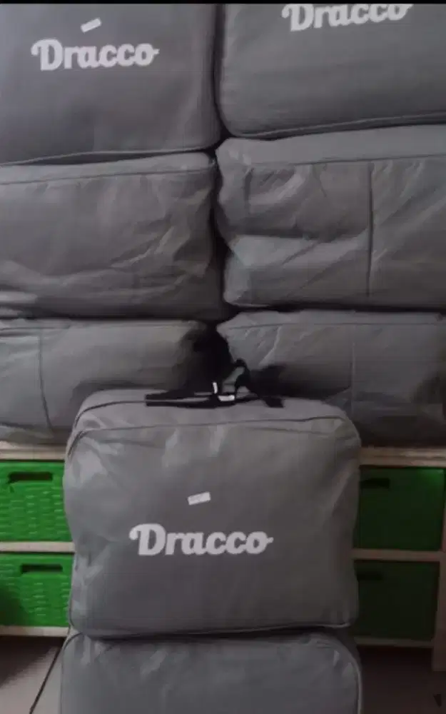 Sarung mobil merk DRACCO