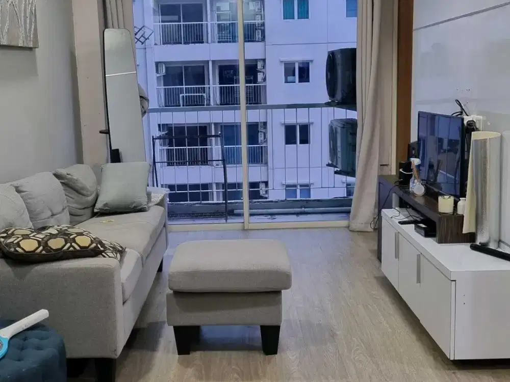 Disewakan Apartemen Puncak Bukit Golf 2BR LT28 LB52m View Pool Surabaya Barat