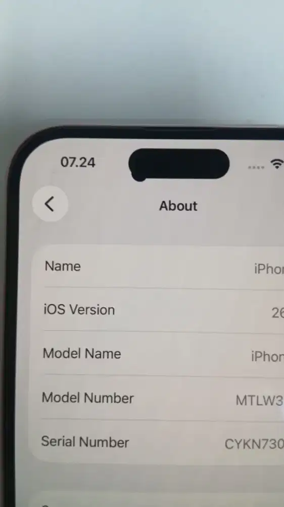Apple iPhone 15 pink lengkap