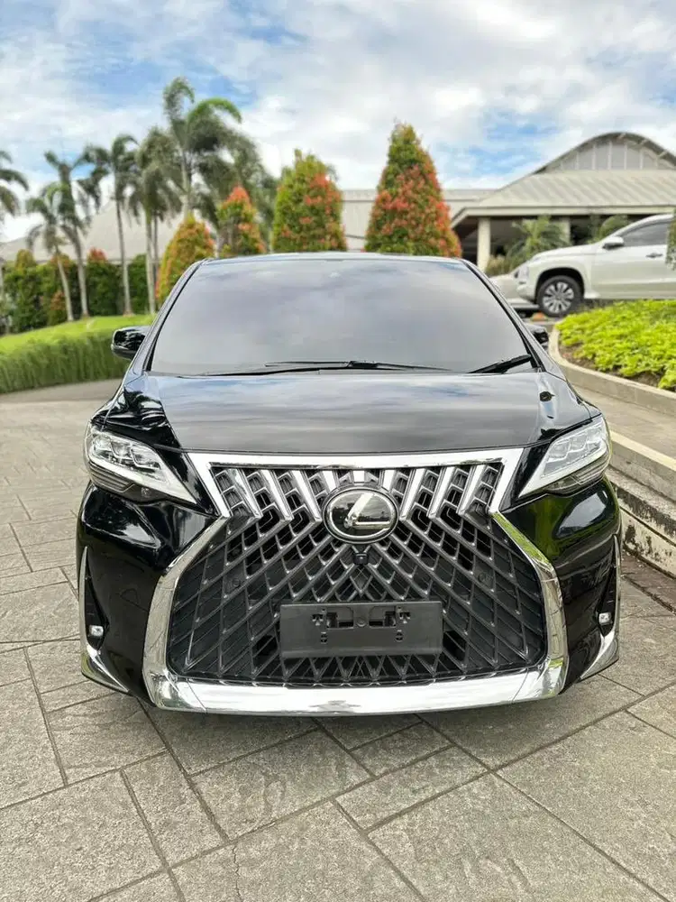 (CASH) Lexus LM350 7 Seaters 2022